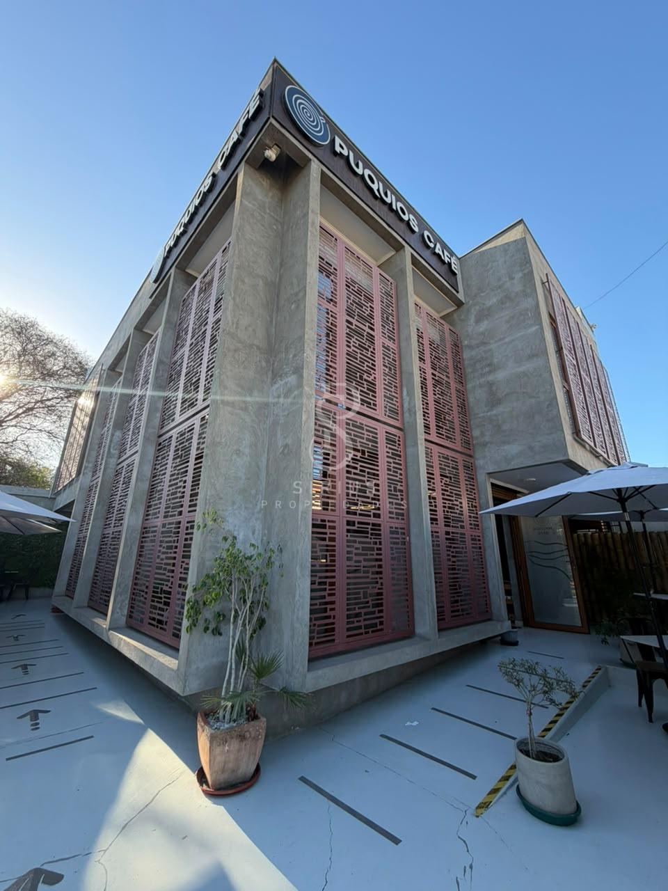 Arriendo de local comercial para oficina en Avenida Copayapu